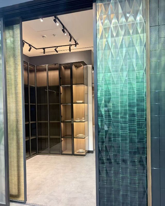 ラグジュアリースライドドア